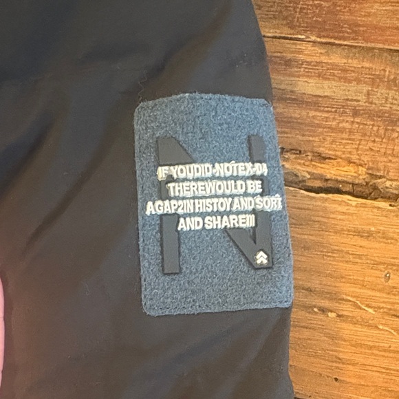 Naive Midnight Black Puffer Jacket with Camo Interior - Picture 3 of 5